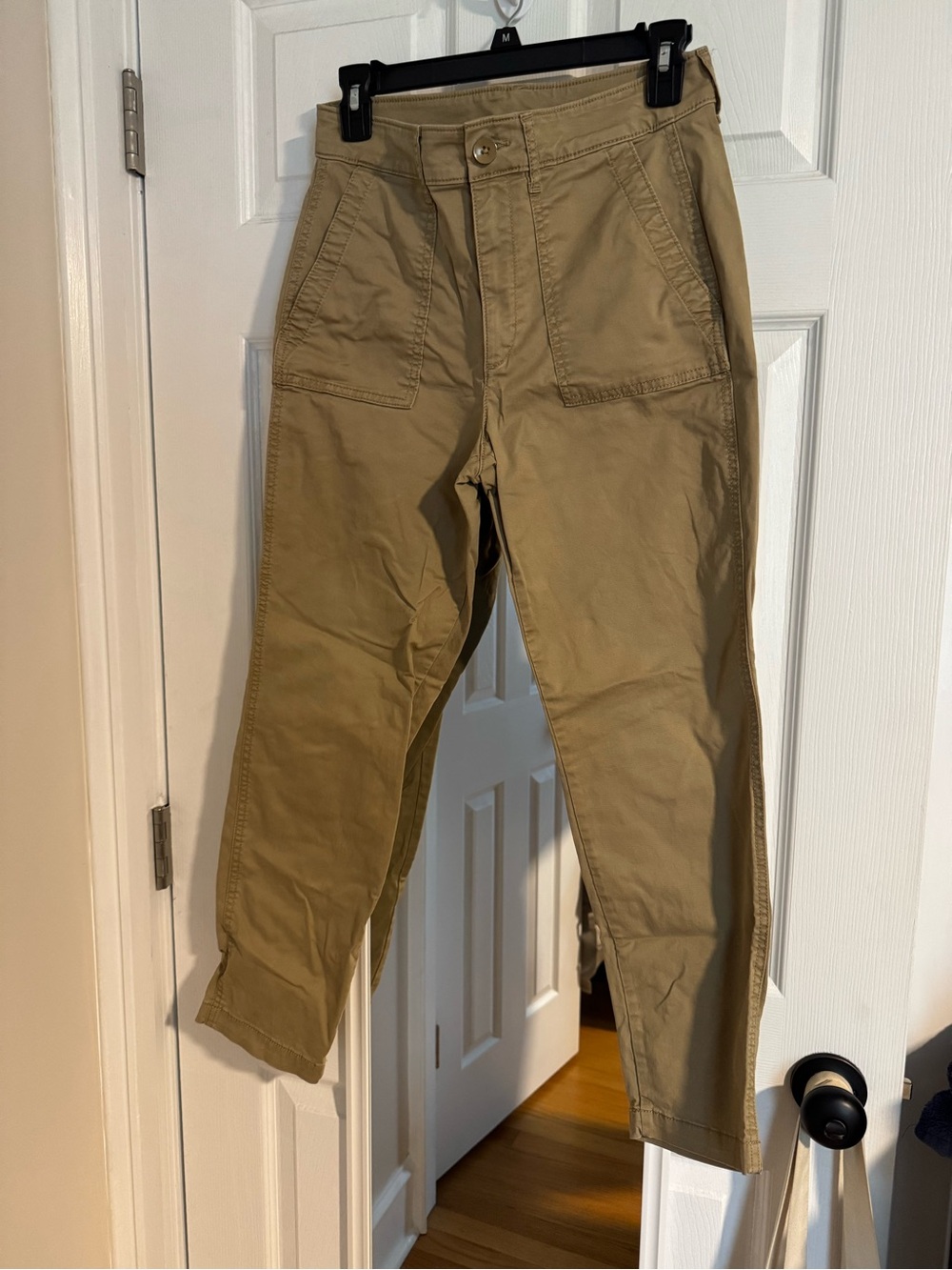 Old Navy Women’s Tan Chino Pants